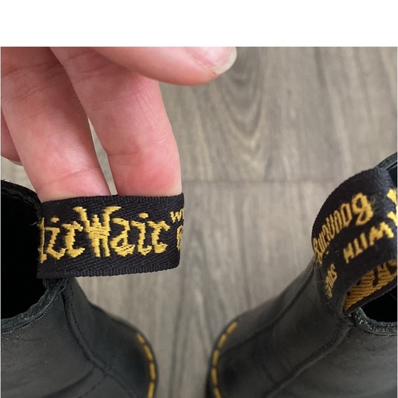 Dr Martens Shiver Hi Black Boots - Picture 7 of 8